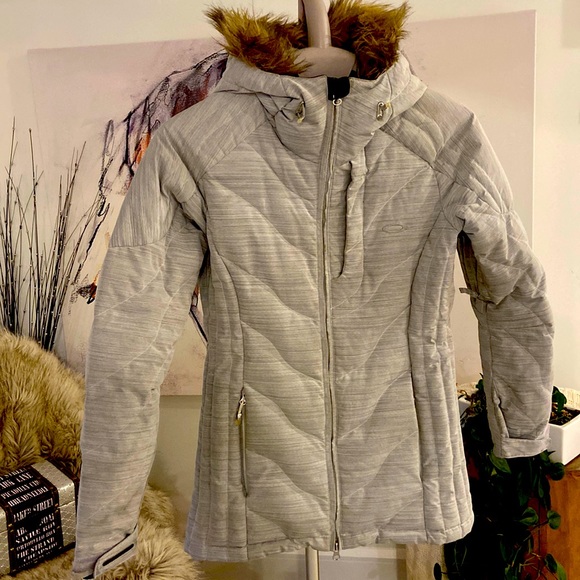 Oakley Ski Jacket size small - Picture 4 of 13